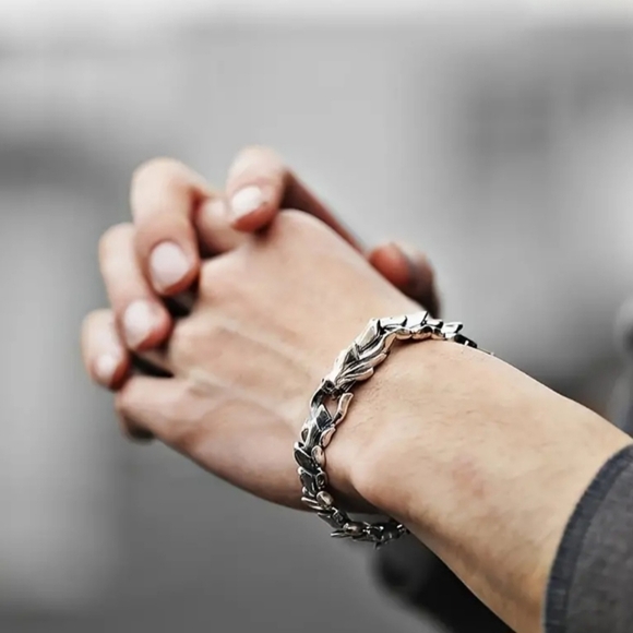 Men's Silver Dragon link bracelet - Picture 2 of 4